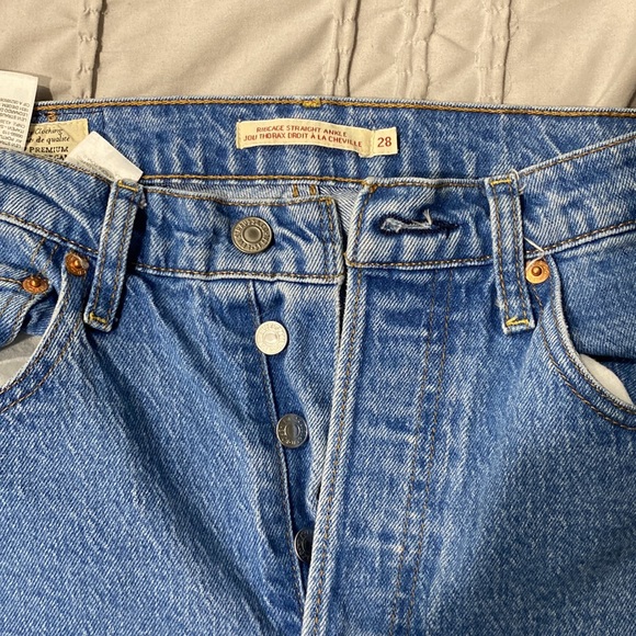 LEVI’S JEANS - Picture 2 of 4